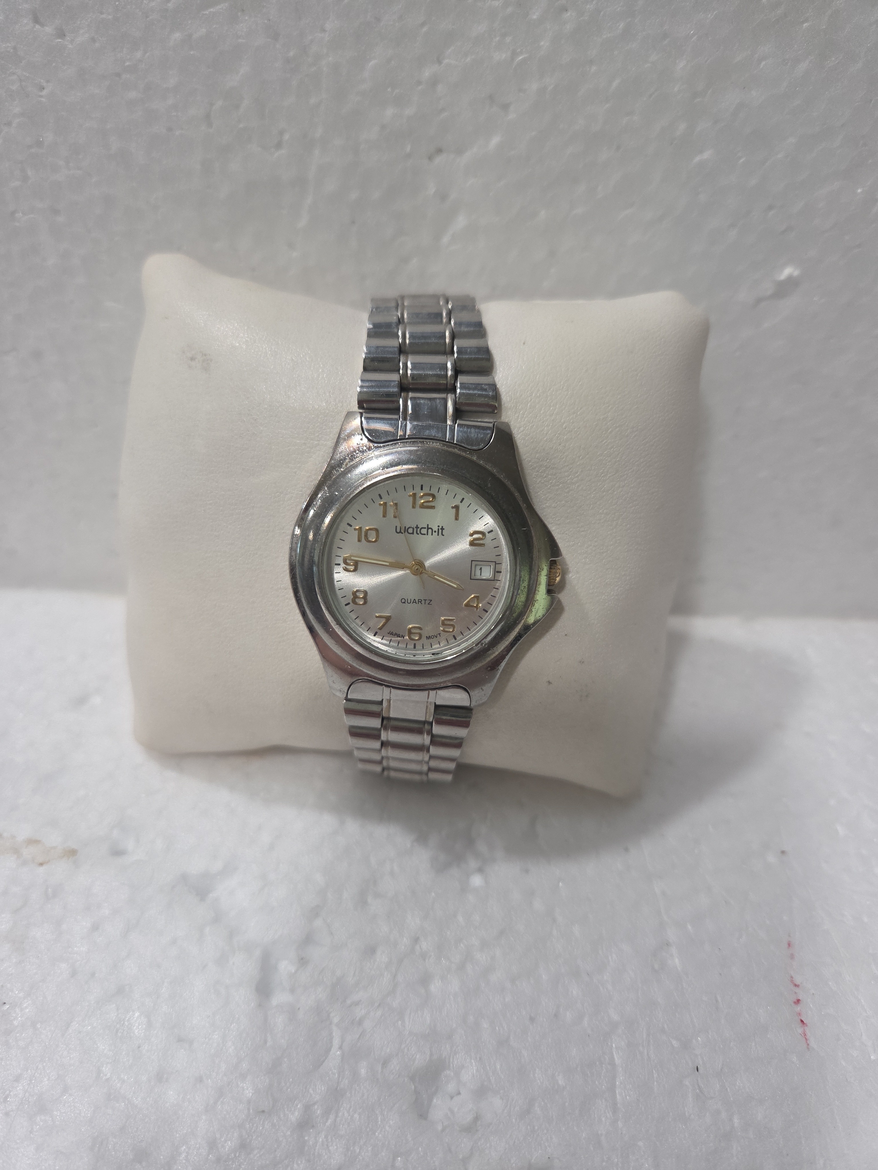 WatchIt Womens Silver Stainless Steel Bracelet Watch With White Dial
